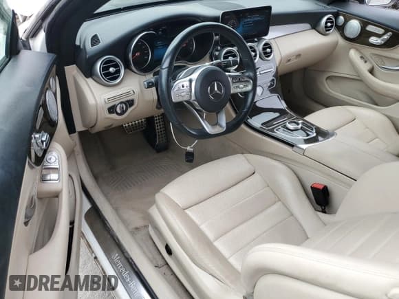 ✅ 2019 Mercedes-Benz C 300 • VIN: WDDWJ8DB0KF781187 • Лот: 70560945. Опубликован ранее на Copart с пробегом 45 567 миль. Бесплатный доступ к архиву аукционных продаж из США и подробный отчёт об истории автомобиля на DreamBid. Изображение 8.