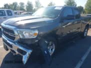 ✅ 2022 Ram 1500 Big Horn • VIN: 1C6RRFBG8NN279032 • Lot: 43249367. Wystawiony na IAAI z przebiegiem 63 163 mil. Bezpłatny archiwum sprzedaży aukcyjnych z USA i szczegółowy raport historii pojazdu na DreamBid. Zdjęcie 17.