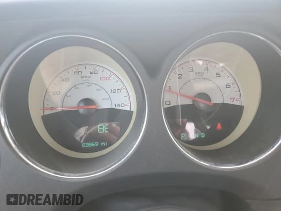 ✅ 2014 Dodge Challenger SXT • VIN: 2C3CDYAG6EH247655 • Lot: 65164284. Wystawiony na Copart z przebiegiem 63 869 mil. Bezpłatny archiwum sprzedaży aukcyjnych z USA i szczegółowy raport historii pojazdu na DreamBid. Zdjęcie 9.