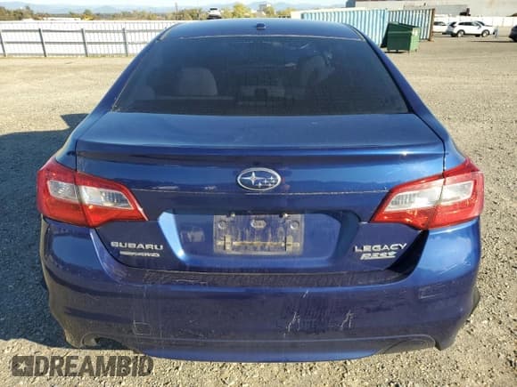 ✅ 2015 Subaru Legacy Premium • VIN: 4S3BNAC66F3063370 • Lot: 82475395. Wystawiony na Copart z przebiegiem 177 533 mil. Bezpłatny archiwum sprzedaży aukcyjnych z USA i szczegółowy raport historii pojazdu na DreamBid. Zdjęcie 6.