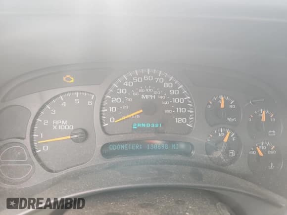 ✅ 2004 Chevrolet Silverado 1500 LS • VIN: 2GCEC19T341217360 • Lot: 93074355. Listed on Copart with 130,698 mi. Free auction sales archive from the USA and detailed vehicle history report at DreamBid. Image 9.