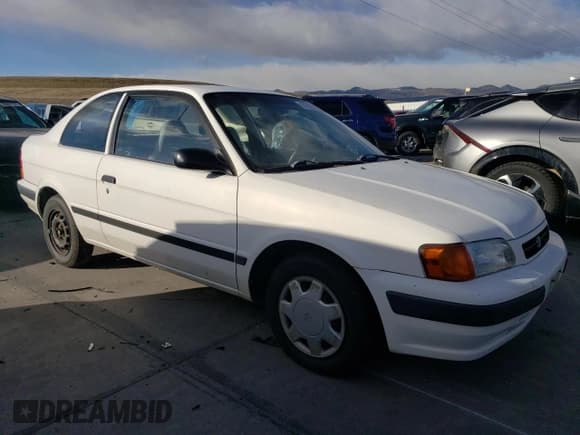 ✅ 1995 Toyota Tercel DX • VIN: JT2EL56D2S0027328 • Lot: 87222704. Wystawiony na Copart z przebiegiem 106 601 mil. Bezpłatny archiwum sprzedaży aukcyjnych z USA i szczegółowy raport historii pojazdu na DreamBid. Zdjęcie 4.