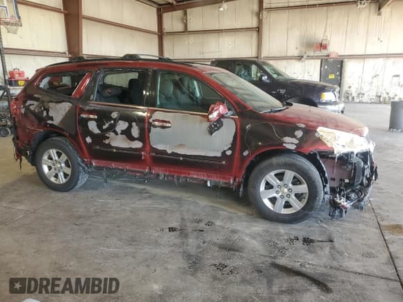 ✅ 2012 Chevrolet Traverse 1LT • VIN: 1GNKRGED8CJ183060 • Лот: 86324485. Опубликован ранее на Copart с пробегом 253 397 миль. Бесплатный доступ к архиву аукционных продаж из США и подробный отчёт об истории автомобиля на DreamBid. Изображение 4.