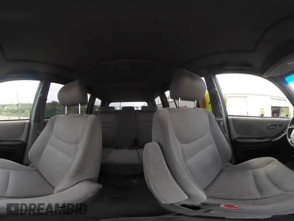 2001 Toyota Highlander с VIN JTEGF21AX10021788, выставлен на аукционе IAAI как лот 42465359 с пробегом 173 509 миль миль и . История ставок и продаж доступна на DreamBid. Изображение 18.