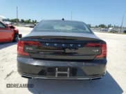 ✅ 2020 Volvo S90 Inscription • VIN: LVYA22MLXLP175892 • Lot: 57109444. Wystawiony na Copart z przebiegiem 29 693 mil. Bezpłatny archiwum sprzedaży aukcyjnych z USA i szczegółowy raport historii pojazdu na DreamBid. Zdjęcie 6.