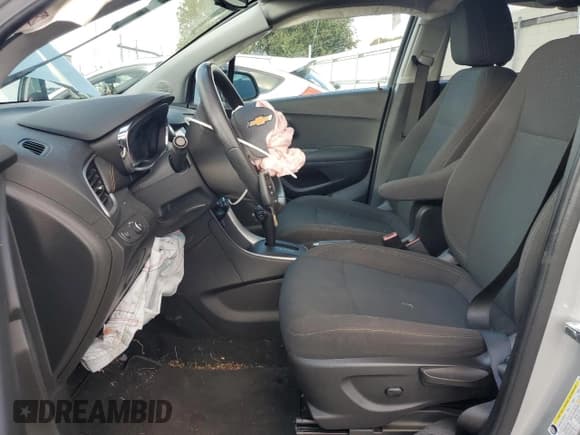 ✅ 2021 Chevrolet Trax LS • VIN: KL7CJKSB7MB301442 • Lot: 82714655. Listed on Copart with 53,597 mi. Free auction sales archive from the USA and detailed vehicle history report at DreamBid. Image 7.