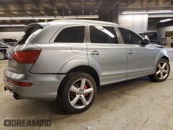 ✅ 2013 Audi Q7 S line Prestige • VIN: WA1DGAFE3DD003926 • Lot: 72101695. Wystawiony na Copart z przebiegiem 84 519 mil. Bezpłatny archiwum sprzedaży aukcyjnych z USA i szczegółowy raport historii pojazdu na DreamBid. Zdjęcie 3.