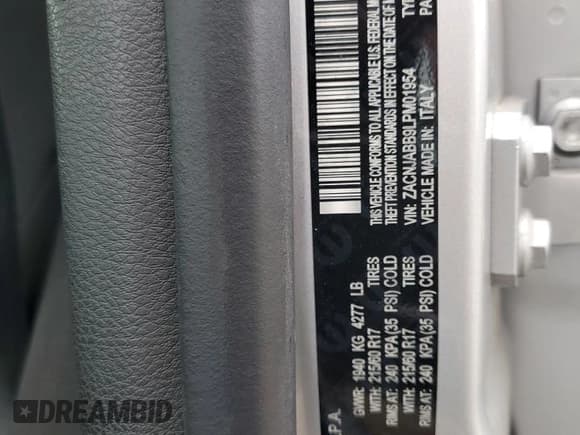 ✅ 2020 Jeep Renegade Latitude • VIN: ZACNJABB9LPM01954 • Lot: 71187855. Wystawiony na Copart z przebiegiem 32 492 mil. Bezpłatny archiwum sprzedaży aukcyjnych z USA i szczegółowy raport historii pojazdu na DreamBid. Zdjęcie 13.
