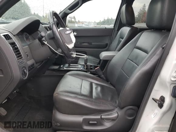 ✅ 2009 Ford Escape Limited • VIN: 1FMCU04719KB27037 • Lot: 84425315. Listed on Copart with 141,706 mi. Free auction sales archive from the USA and detailed vehicle history report at DreamBid. Image 7.
