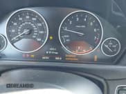 ✅ 2015 BMW 3 Series 328i xDrive • VIN: WBA3B5G57FNS17026 • Lot: 43560064. Wystawiony na IAAI z przebiegiem 65 791 mil. Bezpłatny archiwum sprzedaży aukcyjnych z USA i szczegółowy raport historii pojazdu na DreamBid. Zdjęcie 7.