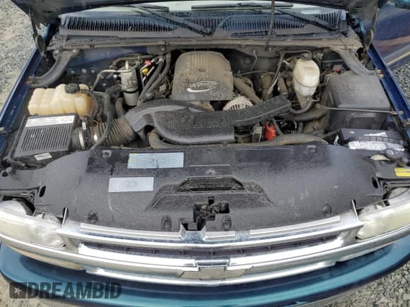 ✅ 2005 Chevrolet Suburban Z71 • VIN: 3GNFK16Z95G145435 • Lot: 83986034. Listed on Copart with 186,709 mi. Free auction sales archive from the USA and detailed vehicle history report at DreamBid. Image 12.