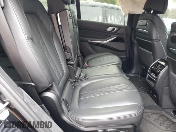 ✅ 2023 BMW X7 xDrive40i • VIN: 5UX23EM0XP9P70024 • Лот: 90492945. Опубликован ранее на Copart с пробегом Не указан. Бесплатный доступ к архиву аукционных продаж из США и подробный отчёт об истории автомобиля на DreamBid. Изображение 11.