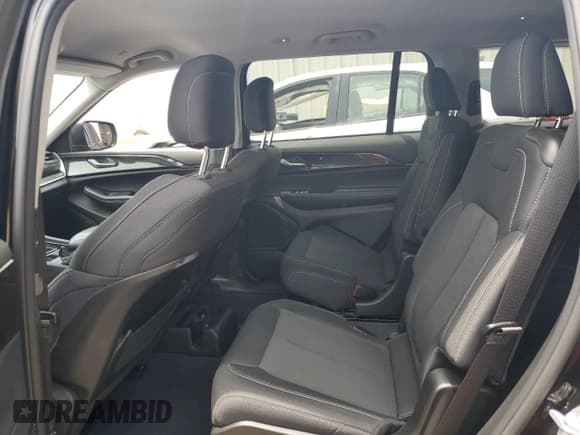 ✅ 2023 Jeep Grand Cherokee Altitude • VIN: 1C4RJJAG2P8755152 • Lot: 61715925. Listed on Copart with 43,921 mi. Free auction sales archive from the USA and detailed vehicle history report at DreamBid. Image 11.