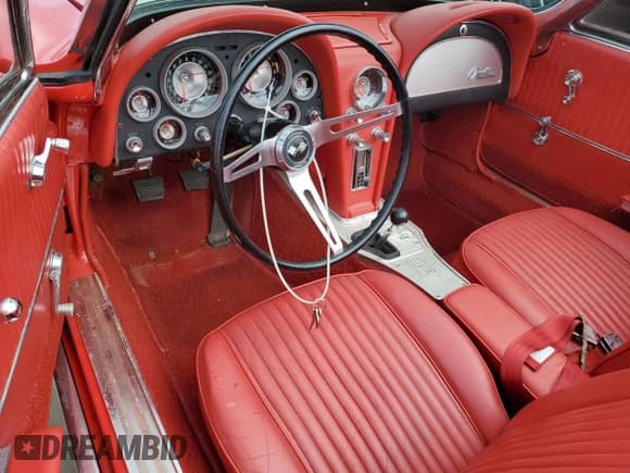 ✅ 1963 Chevrolet Corvette • VIN: 30867S111109 • Лот: 75129974. Опубликован ранее на Copart с пробегом 89 204 миль. Бесплатный доступ к архиву аукционных продаж из США и подробный отчёт об истории автомобиля на DreamBid. Изображение 8.