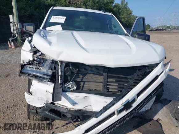 ✅ 2020 Chevrolet Silverado 1500 RST • VIN: 1GCUYEED5LZ191904 • Lot: 42800163. Wystawiony na IAAI z przebiegiem Nie podano. Bezpłatny archiwum sprzedaży aukcyjnych z USA i szczegółowy raport historii pojazdu na DreamBid. Zdjęcie 10.