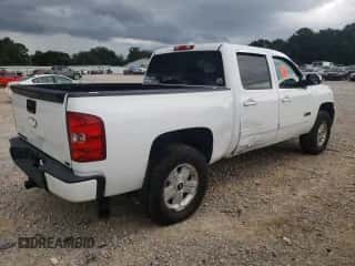 2012 Chevrolet Silverado 1500 LT z VIN 3GCPKSE71CG211475, wystawiony jako Copart lot #84055195 z przebiegiem 190 945 mil mil oraz Szkoda całkowita • Salvage title. Historia ofert i sprzedaży dostępna na DreamBid. Obrazek 3.