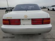 ✅ 1993 Lexus LS • VIN: JT8UF11E1P0150532 • Lot: 79537634. Wystawiony na Copart z przebiegiem 80 100 mil. Bezpłatny archiwum sprzedaży aukcyjnych z USA i szczegółowy raport historii pojazdu na DreamBid. Zdjęcie 6.