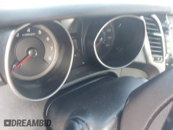 ✅ 2013 Hyundai Elantra • VIN: KMHD35LE8DU056582 • Lot: 42990343. Listed on IAAI with Not provided. Free auction sales archive from the USA and detailed vehicle history report at DreamBid. Image 7.