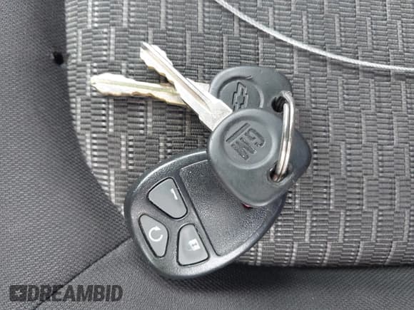 ✅ 2008 Chevrolet HHR LT • VIN: 3GNDA23D48S586013 • Lot: 42115231. Listed on IAAI with 198,253 mi. Free auction sales archive from the USA and detailed vehicle history report at DreamBid. Image 11.