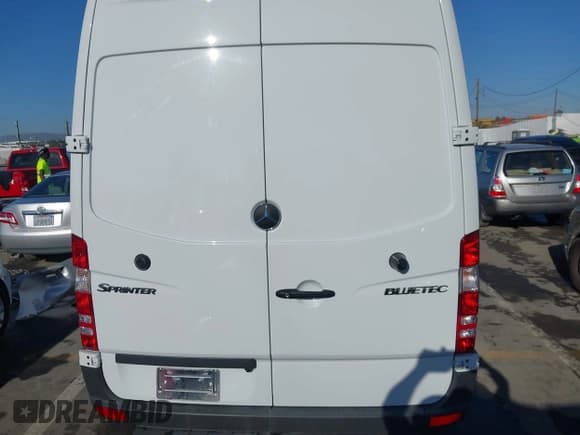 ✅ 2013 Mercedes-Benz Sprinter Cargo • VIN: WD3PE7CC3D5797166 • Lot: 41868815. Listed on IAAI with 68,040 mi. Free auction sales archive from the USA and detailed vehicle history report at DreamBid. Image 16.