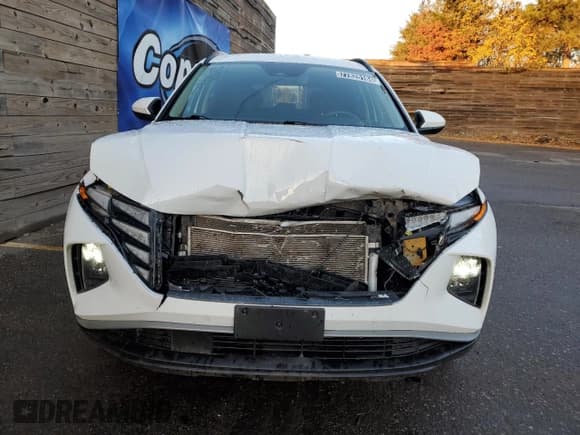 ✅ 2024 Hyundai Tucson SEL • VIN: 5NMJBCDE2RH388884 • Lot: 77825184. Wystawiony na Copart z przebiegiem 23 135 mil. Bezpłatny archiwum sprzedaży aukcyjnych z USA i szczegółowy raport historii pojazdu na DreamBid. Zdjęcie 5.