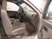 ✅ 2004 Chevrolet Colorado LS Z71 • VIN: 1GCDT196048194302 • Lot: 41407229. Listed on IAAI with 424,834 mi. Free auction sales archive from the USA and detailed vehicle history report at DreamBid. Image 5.