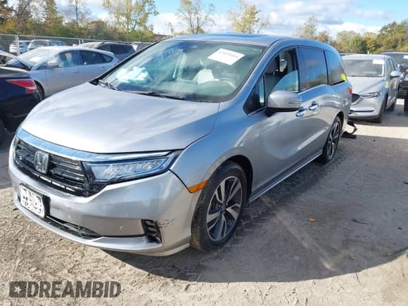 ✅ 2021 Honda Odyssey Touring • VIN: 5FNRL6H85MB042750 • Lot: 43439314. Listed on IAAI with 97,703 mi. Free auction sales archive from the USA and detailed vehicle history report at DreamBid. Image 17.
