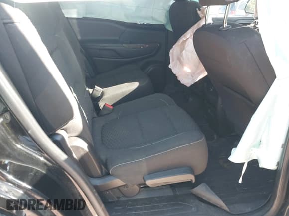 ✅ 2017 GMC Acadia SLE • VIN: 1GKKNSLS1HZ319969 • Lot: 43072448. Listed on IAAI with 124,563 mi. Free auction sales archive from the USA and detailed vehicle history report at DreamBid. Image 8.