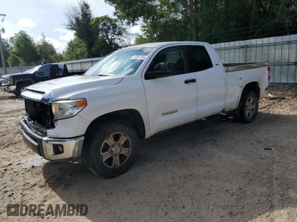 ✅ 2016 Toyota Tundra SR • VIN: 5TFRM5F14GX102251 • Лот: 61207355. Опубликован ранее на Copart с пробегом 191 147 миль. Бесплатный доступ к архиву аукционных продаж из США и подробный отчёт об истории автомобиля на DreamBid. Изображение 1.