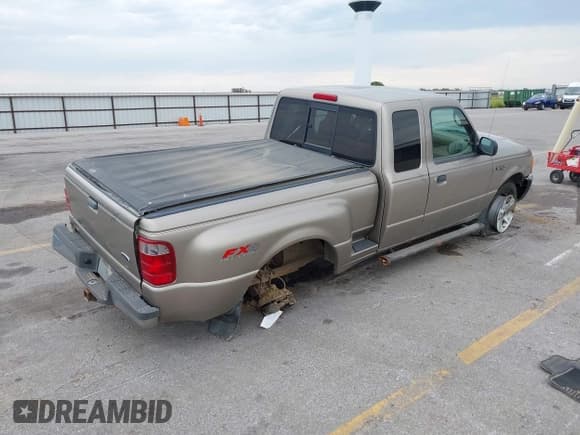 ✅ 2004 Ford Ranger XL Fleet • VIN: 1FTZR45E14PB30455 • Лот: 42986114. Опубликован ранее на IAAI с пробегом 131 100 миль. Бесплатный доступ к архиву аукционных продаж из США и подробный отчёт об истории автомобиля на DreamBid. Изображение 4.