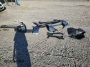 ✅ 2015 Dodge Challenger SXT • VIN: 2C3CDZAG7FH901120 • Lot: 84069325. Wystawiony na Copart z przebiegiem 240 288 mil. Bezpłatny archiwum sprzedaży aukcyjnych z USA i szczegółowy raport historii pojazdu na DreamBid. Zdjęcie 12.