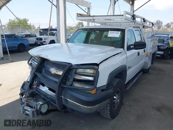 ✅ 2004 Chevrolet Silverado 1500 • VIN: 1GBHC23134F129481 • Лот: 42507585. Опубликован ранее на IAAI с пробегом 393 339 миль. Бесплатный доступ к архиву аукционных продаж из США и подробный отчёт об истории автомобиля на DreamBid. Изображение 17.