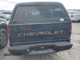 ✅ 2002 Chevrolet S-10 LS • VIN: 1GCCS14W228257936 • Лот: 88558655. Опубликован ранее на Copart с пробегом 177 328 миль. Бесплатный доступ к архиву аукционных продаж из США и подробный отчёт об истории автомобиля на DreamBid. Изображение 6.