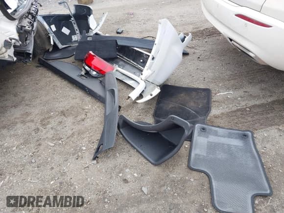 ✅ 2017 Jeep Grand Cherokee Altitude • VIN: 1C4RJEAG2HC957205 • Lot: 38118638. Wystawiony na IAAI z przebiegiem 46 446 mil. Bezpłatny archiwum sprzedaży aukcyjnych z USA i szczegółowy raport historii pojazdu na DreamBid. Zdjęcie 12.