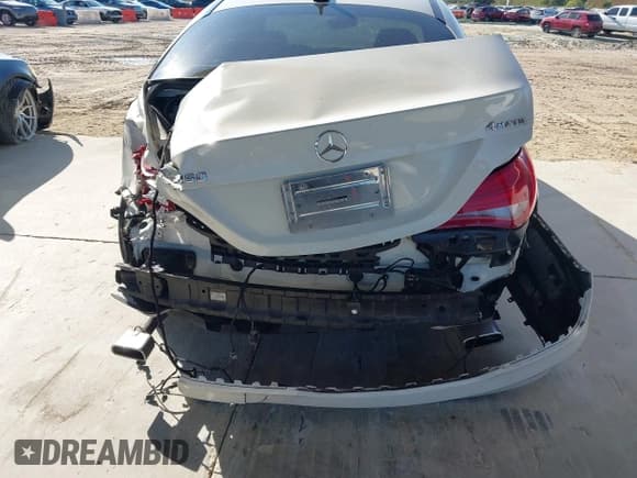 ✅ 2014 Mercedes-Benz CLA 250 • VIN: WDDSJ4GB2EN153340 • Lot: 43743089. Listed on IAAI with 56,362 mi. Free auction sales archive from the USA and detailed vehicle history report at DreamBid. Image 6.