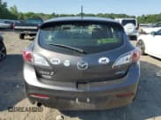 ✅ 2013 Mazda 3 i Touring • VIN: JM1BL1LP2D1775124 • Лот: 66806315. Опубликован ранее на Copart с пробегом 261 009 миль. Бесплатный доступ к архиву аукционных продаж из США и подробный отчёт об истории автомобиля на DreamBid. Изображение 6.