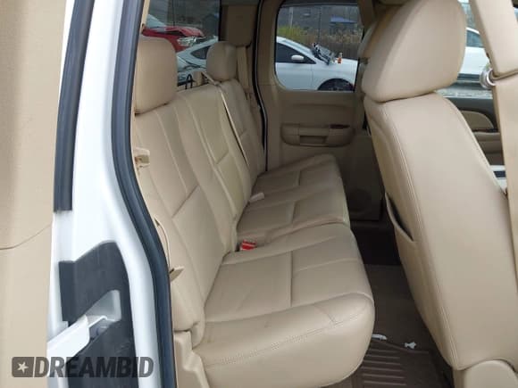 ✅ 2009 Chevrolet Silverado 1500 • VIN: 2GCEK390491107199 • Lot: 40873335. Listed on IAAI with 129,417 mi. Free auction sales archive from the USA and detailed vehicle history report at DreamBid. Image 8.