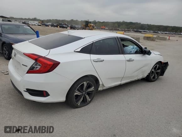 ✅ 2018 Honda Civic Touring • VIN: 19XFC1F91JE000210 • Lot: 86306945. Listed on Copart with Not provided. Free auction sales archive from the USA and detailed vehicle history report at DreamBid. Image 3.