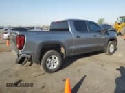 ✅ 2021 GMC Sierra 1500 • VIN: 3GTU9AEF1MG200185 • Lot: 61402845. Wystawiony na Copart z przebiegiem 67 554 mil. Bezpłatny archiwum sprzedaży aukcyjnych z USA i szczegółowy raport historii pojazdu na DreamBid. Zdjęcie 3.
