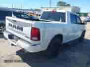 2017 Ram 1500 Night z VIN 1C6RR7MT4HS766699, wystawiony jako IAAI lot #41692973 z przebiegiem 134 746 mil mil oraz . Historia ofert i sprzedaży dostępna na DreamBid. Obrazek 4.