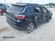 ✅ 2018 Jeep Compass Latitude • VIN: 3C4NJDBB2JT222584 • Lot: 42917055. Wystawiony na IAAI z przebiegiem 91 394 mil. Bezpłatny archiwum sprzedaży aukcyjnych z USA i szczegółowy raport historii pojazdu na DreamBid. Zdjęcie 4.