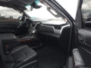 ✅ 2019 GMC Yukon XL SLT • VIN: 1GKS1GKC7KR155668 • Lot: 41751792. Wystawiony na IAAI z przebiegiem 163 537 mil. Bezpłatny archiwum sprzedaży aukcyjnych z USA i szczegółowy raport historii pojazdu na DreamBid. Zdjęcie 5.