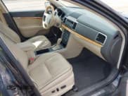 ✅ 2012 Lincoln MKZ • VIN: 3LNHL2GC9CR836802 • Лот: 43041727. Опубликован ранее на IAAI с пробегом 112 928 миль. Бесплатный доступ к архиву аукционных продаж из США и подробный отчёт об истории автомобиля на DreamBid. Изображение 5.