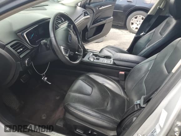 ✅ 2017 Ford Fusion Titanium • VIN: 3FA6P0SU5HR209693 • Lot: 84644695. Listed on Copart with 72,441 mi. Free auction sales archive from the USA and detailed vehicle history report at DreamBid. Image 7.