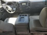 ✅ 2018 Chevrolet Silverado 2500HD Work Truck • VIN: 1GC1CUEY0JF100762 • Lot: 71463255. Wystawiony na Copart z przebiegiem 191 286 mil. Bezpłatny archiwum sprzedaży aukcyjnych z USA i szczegółowy raport historii pojazdu na DreamBid. Zdjęcie 8.