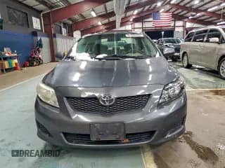 ✅ 2010 Toyota Corolla LE • VIN: 2T1BU4EE2AC279337 • Lot: 95466435. Wystawiony na Copart z przebiegiem 198 785 mil. Bezpłatny archiwum sprzedaży aukcyjnych z USA i szczegółowy raport historii pojazdu na DreamBid. Zdjęcie 5.