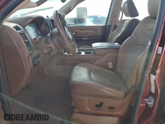 ✅ 2022 Ram 2500 Longhorn • VIN: 3C6UR5GL4NG101511 • Lot: 84820884. Wystawiony na Copart z przebiegiem Nie podano. Bezpłatny archiwum sprzedaży aukcyjnych z USA i szczegółowy raport historii pojazdu na DreamBid. Zdjęcie 7.