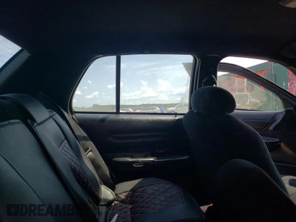 ✅ 2001 Ford Crown Victoria Police Interceptor • VIN: 2FAFP71W61X192261 • Lot: 69208974. Wystawiony na Copart z przebiegiem 163 632 mil. Bezpłatny archiwum sprzedaży aukcyjnych z USA i szczegółowy raport historii pojazdu na DreamBid. Zdjęcie 11.