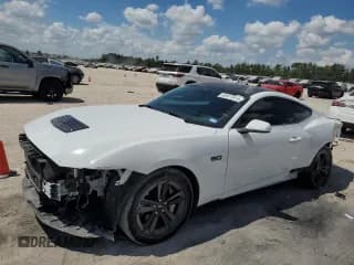 ✅ 2024 Ford Mustang GT • VIN: 1FA6P8CF4R5421049 • Lot: 66927874. Wystawiony na Copart z przebiegiem 7 395 mil. Bezpłatny archiwum sprzedaży aukcyjnych z USA i szczegółowy raport historii pojazdu na DreamBid. Zdjęcie 1.