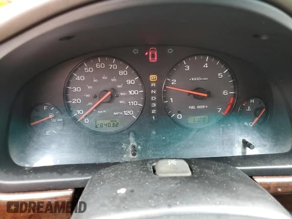 ✅ 2000 Subaru Legacy Outback Limited • VIN: 4S3BH6868Y7621986 • Лот: 90667975. Опубликован ранее на Copart с пробегом 284 032 миль. Бесплатный доступ к архиву аукционных продаж из США и подробный отчёт об истории автомобиля на DreamBid. Изображение 9.